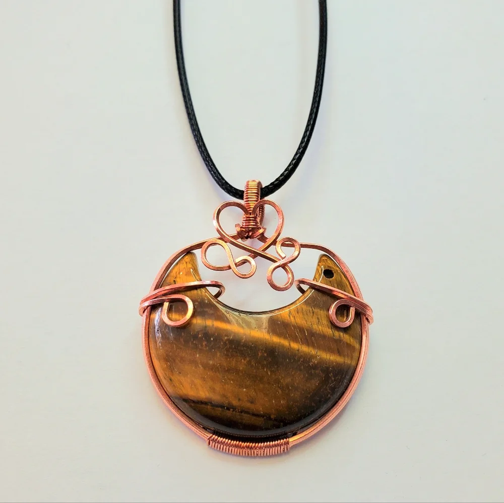Tiger eye moon necklace